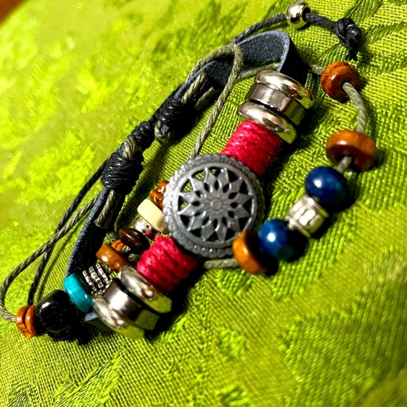 *NEW* Bohemian inspired leather bracelet - Picture 2 of 6